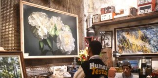 Thưởng cà phê, xem triển lãm ‘Màu – Nối’ ở Đà Nẵng
