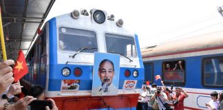 ‘Đoàn tàu Thống Nhất’ gặp nhau tại Đà Nẵng trưa 30-4