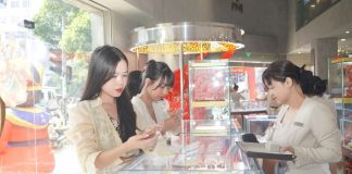 Giá vàng tăng gần 1 triệu đồng/lượng