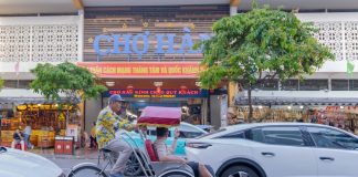 Ghé Đà Nẵng, đi xích lô, nghe thuyết minh tự động điểm đến