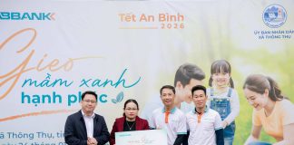 ABBANK trao tặng 100.000 cây quế cho người dân xã Thông Thụ, tỉnh Nghệ An