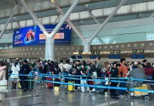 TPHCM ken đặc người về quê, bến xe và sân bay lập kỷ lục cận Tết